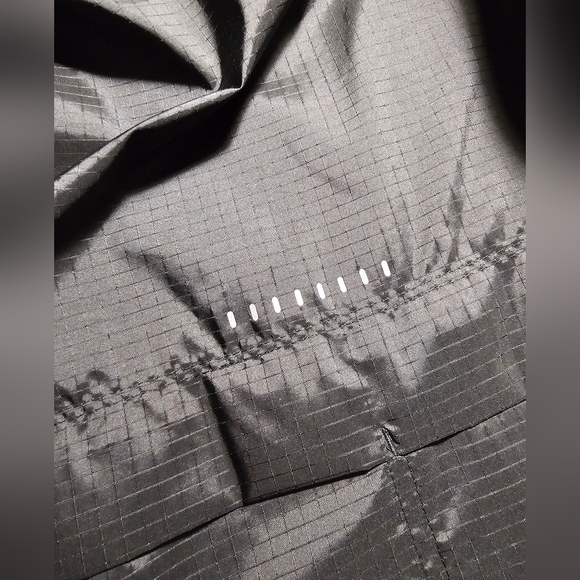 Nike Womens Black Essential Jacket - Picture 8 of 11